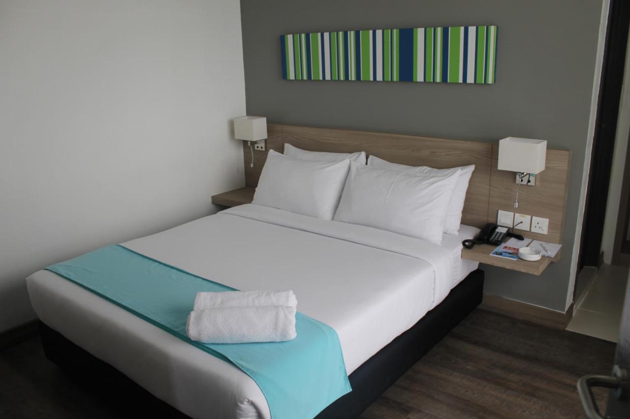 Singgah Kertih Hotel Kerteh Eksteriør billede